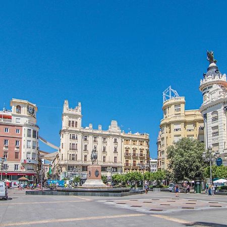 Beautiful Apartment In Cordoba With Kitchenette Екстериор снимка