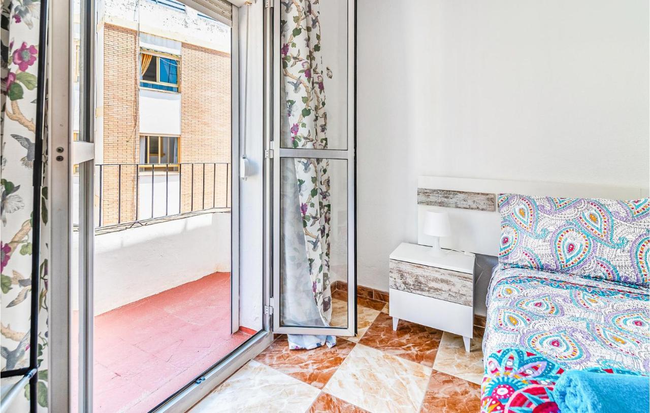 Beautiful Apartment In Cordoba With Kitchenette Екстериор снимка
