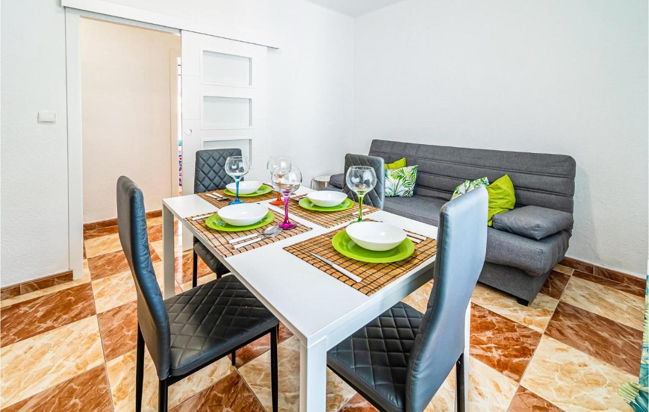 Beautiful Apartment In Cordoba With Kitchenette Екстериор снимка